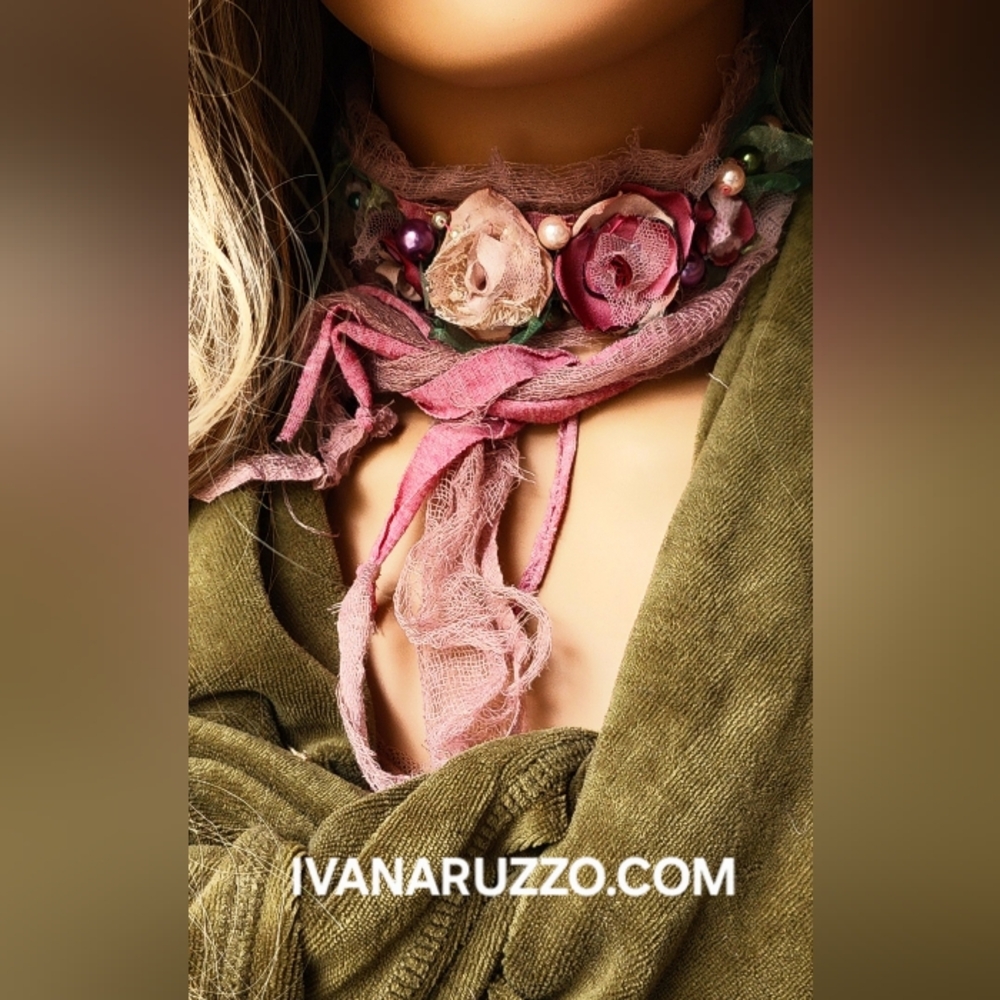 SOLD OUT✅ Victorian Jabot Boho Shabby camelia/flower/Rose Pearl Edwardian - Picture 13 of 14